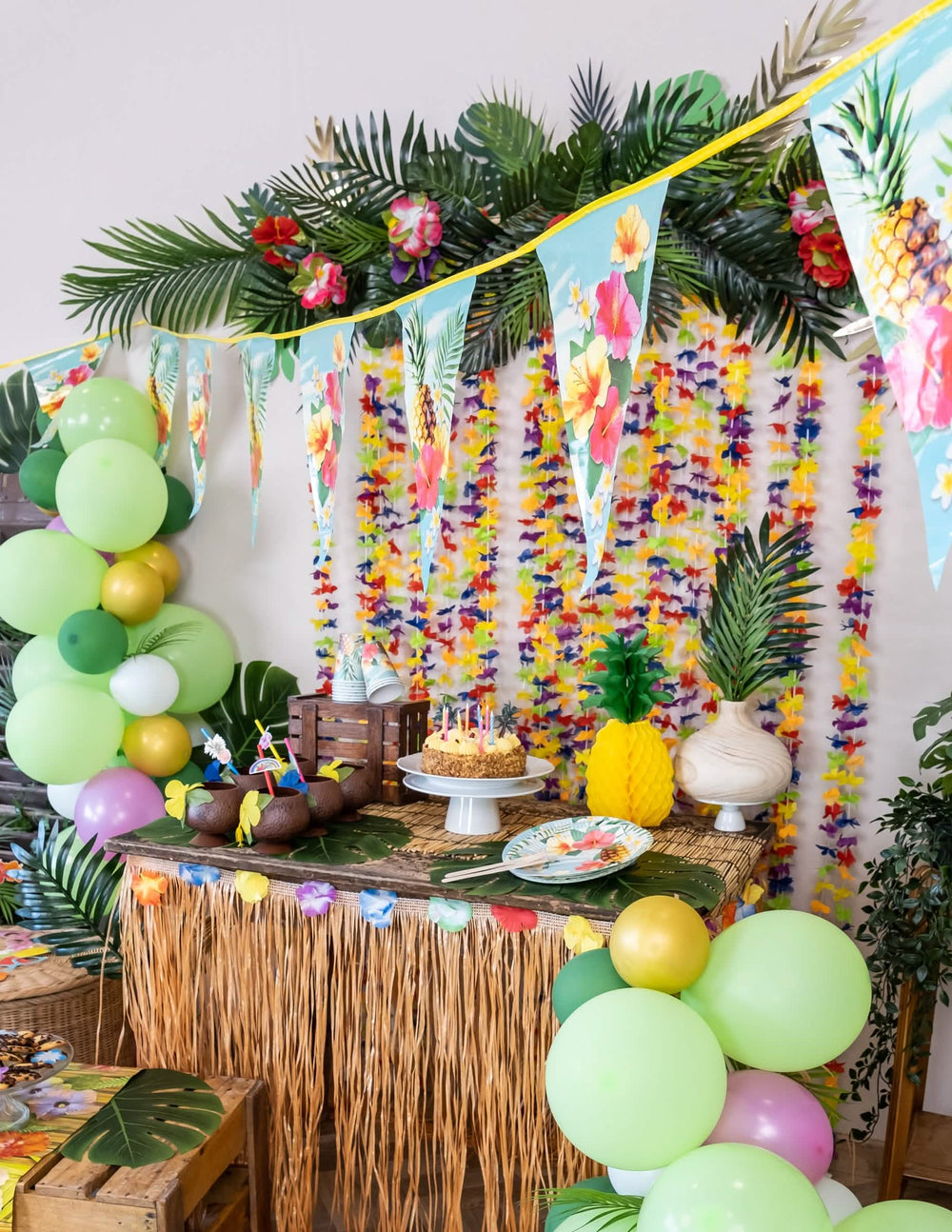 Stylizace vlajkového girlandu Hawaii party