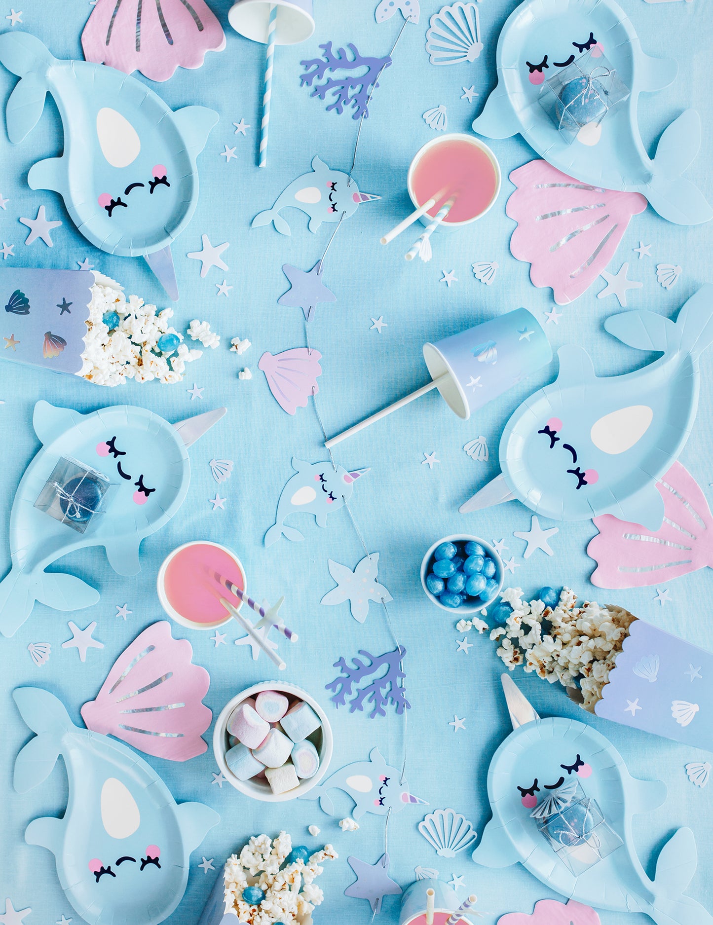 Mise en scène de fête de la guirlande à monter soi-même licorne des mers