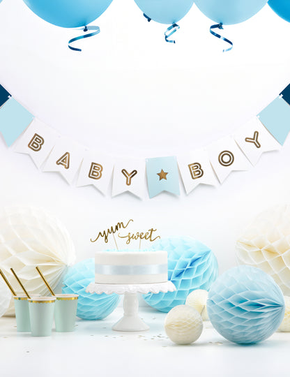 Modrá a metalická chlapecká kartonová girlanda 15 x 160 cm s vlajkami