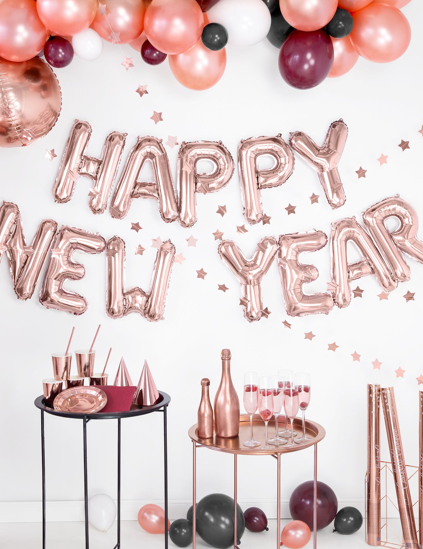 Růžově zlatá metalická hvězdicová kartonová girlanda 3,6 m k Vánocům