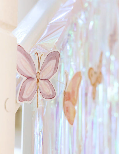 Pastelově růžová papírová motýlková girlanda 10 cm x 1,5 m magická atmosféra