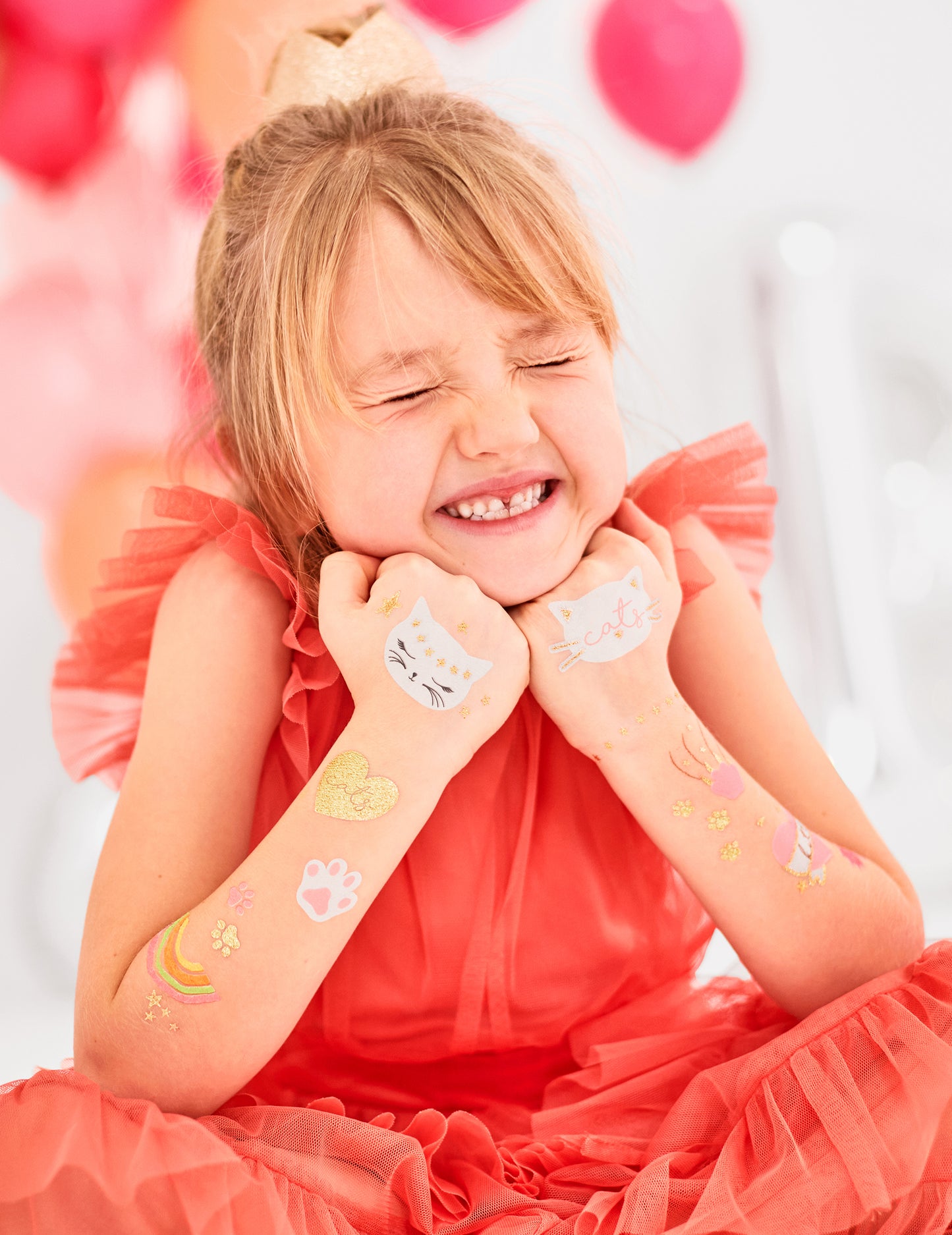 Sada 12 barevných dočasných tetování koťátek