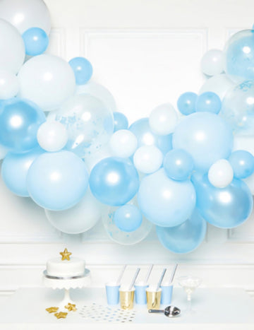 Sada 70 modrých balónků s gradientem Arch