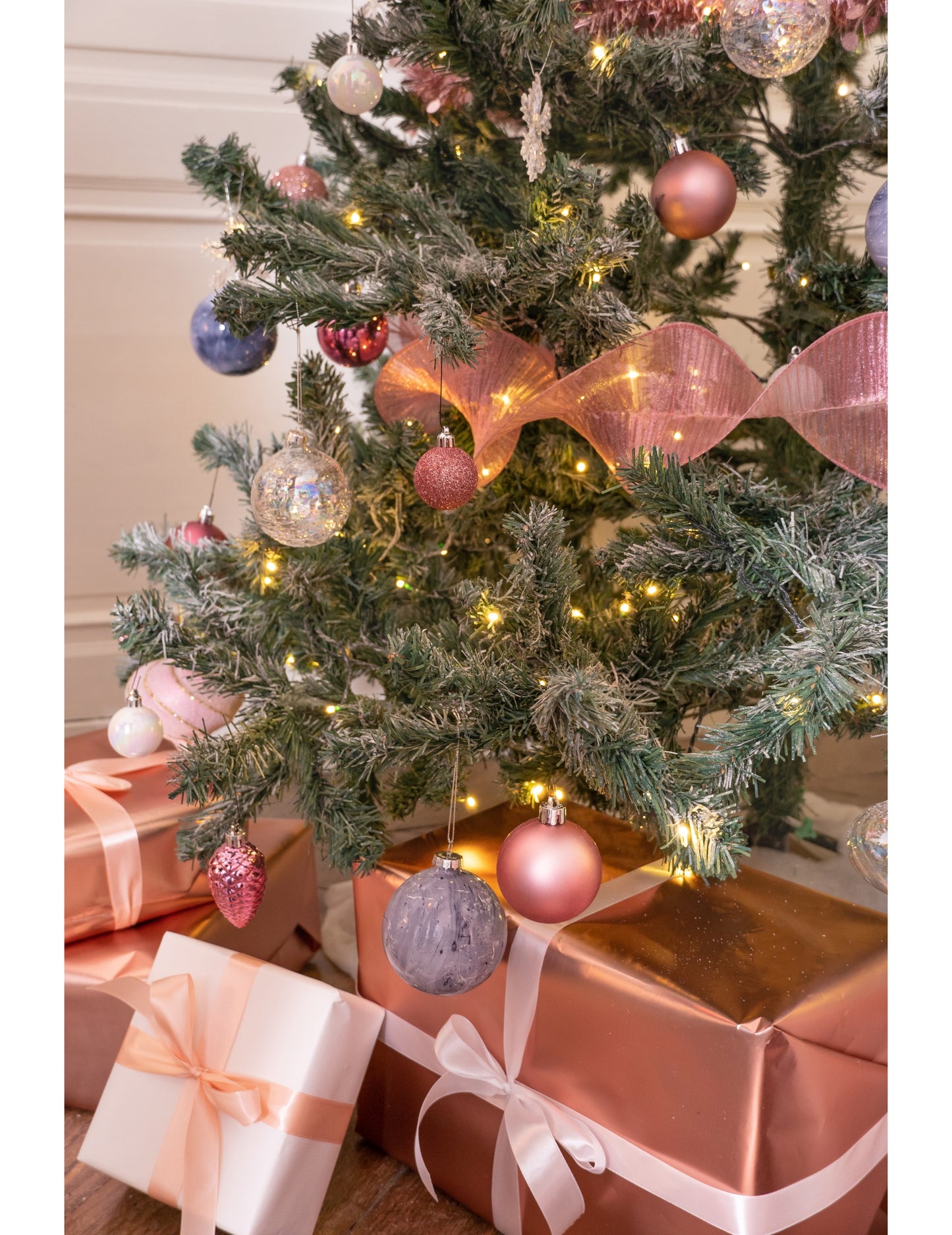 Sada ozdob na stromeček z růžového zlata 18 kusů a hvězd