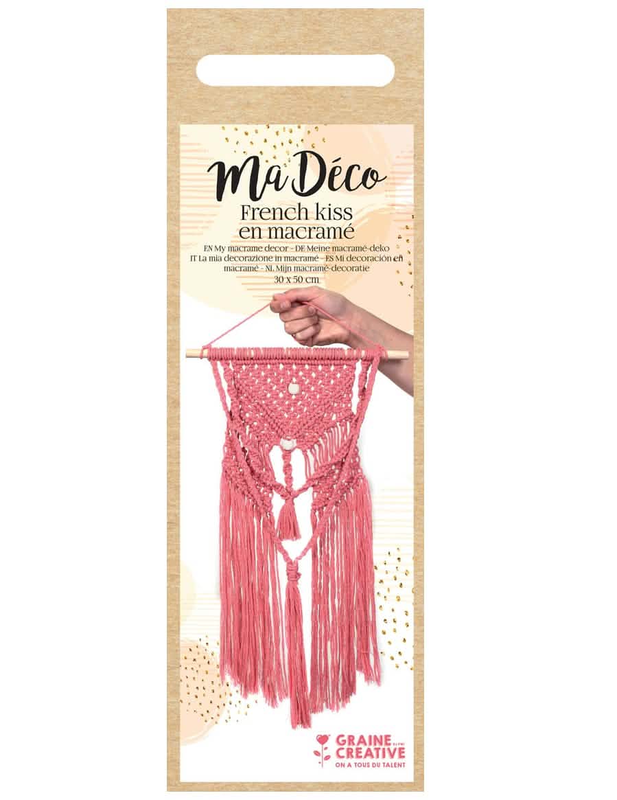 Pohled na obal s růžová bohémskou DIY makramé závěsnou sadou z bavlny