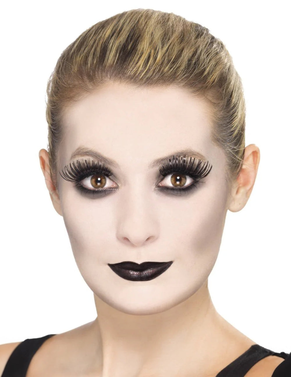 Gros plan sur le maquillage du visage du kit maquillage gothique pour adulte