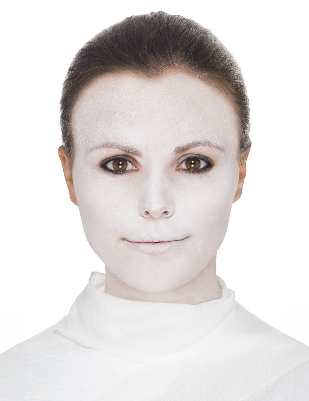 Vue de face du visage blanc du kit maquillage momie pour adulte