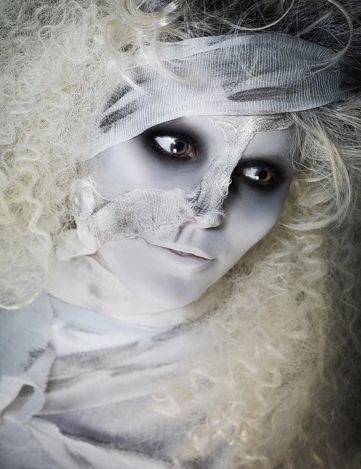 Kit maquillage momie pour adulte blanc et gris avec bandages Halloween