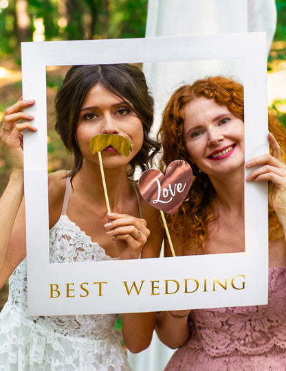 Kompletní sada bílé a zlaté svatební fotobudky 12 kusů s rámem