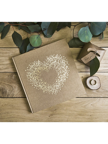 Kniha hostů z kraftového papíru se zlatým srdcem, 22 stran, čtvercový formát 