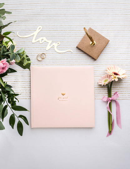 Pudrově růžová a zlatá kniha hostů 20,5 x 20,5 cm 22 stran romantické svatby