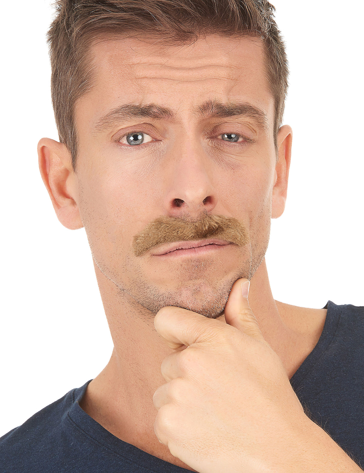 Gros plan sur une moustache du lot de 6 moustaches adhésives pour adulte