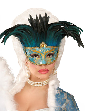 Dospělý modrý a zlatý opeřený benátský vlk