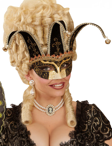 Černozlatý benátský vlk s dospělými rolničkami