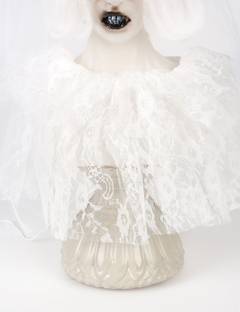 Gros plan sur la dentelle de la Mariée fantôme de table pour Halloween