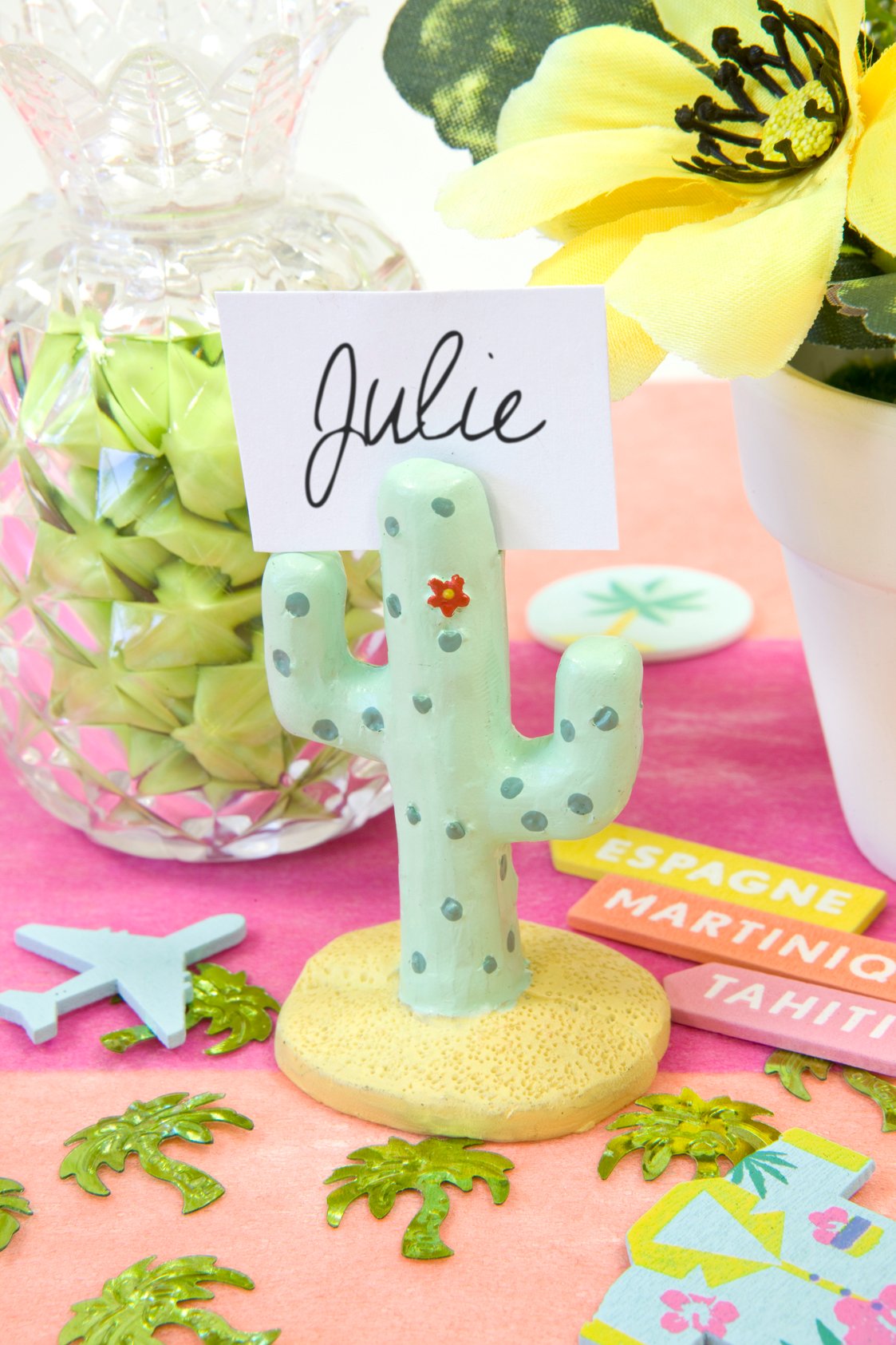 Držák na jmenovky z pryskyřice kaktus 6 cm na mexický stůl 