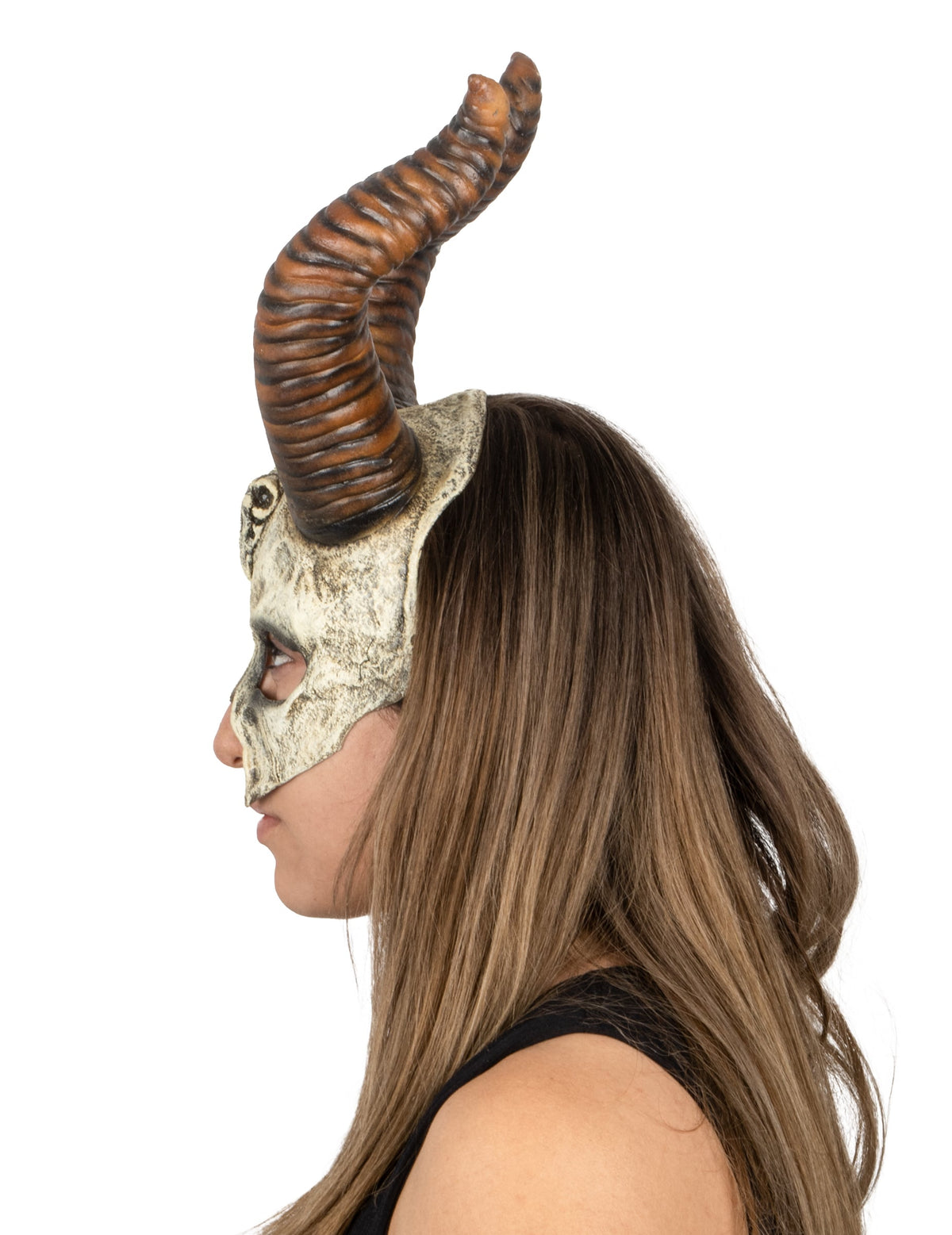 Vue de profil du masque crâne de buffle