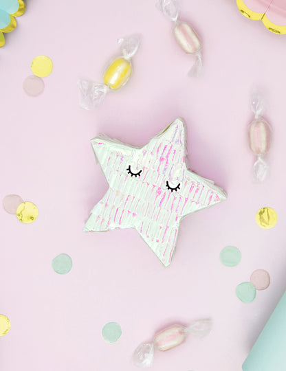 Mini duhová hvězda piñata 10.5 cm na ozdobu