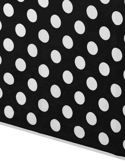 Černý plastový ubrus s bílými puntíky, obdélníkový, 137 x 274 cm 