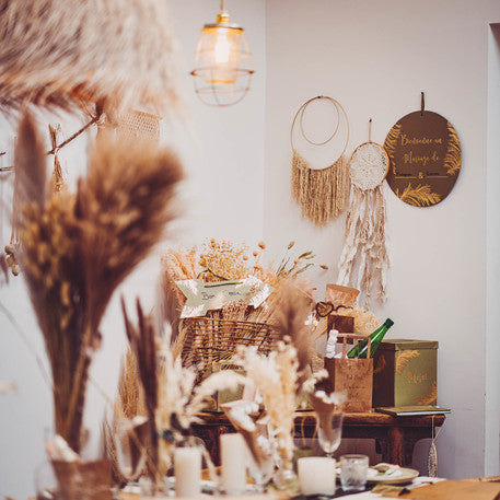 Décoration d'ambiance de la pancarte en carton Bienvenue au mariage de pour mariage kaki et dorure or à personnaliser