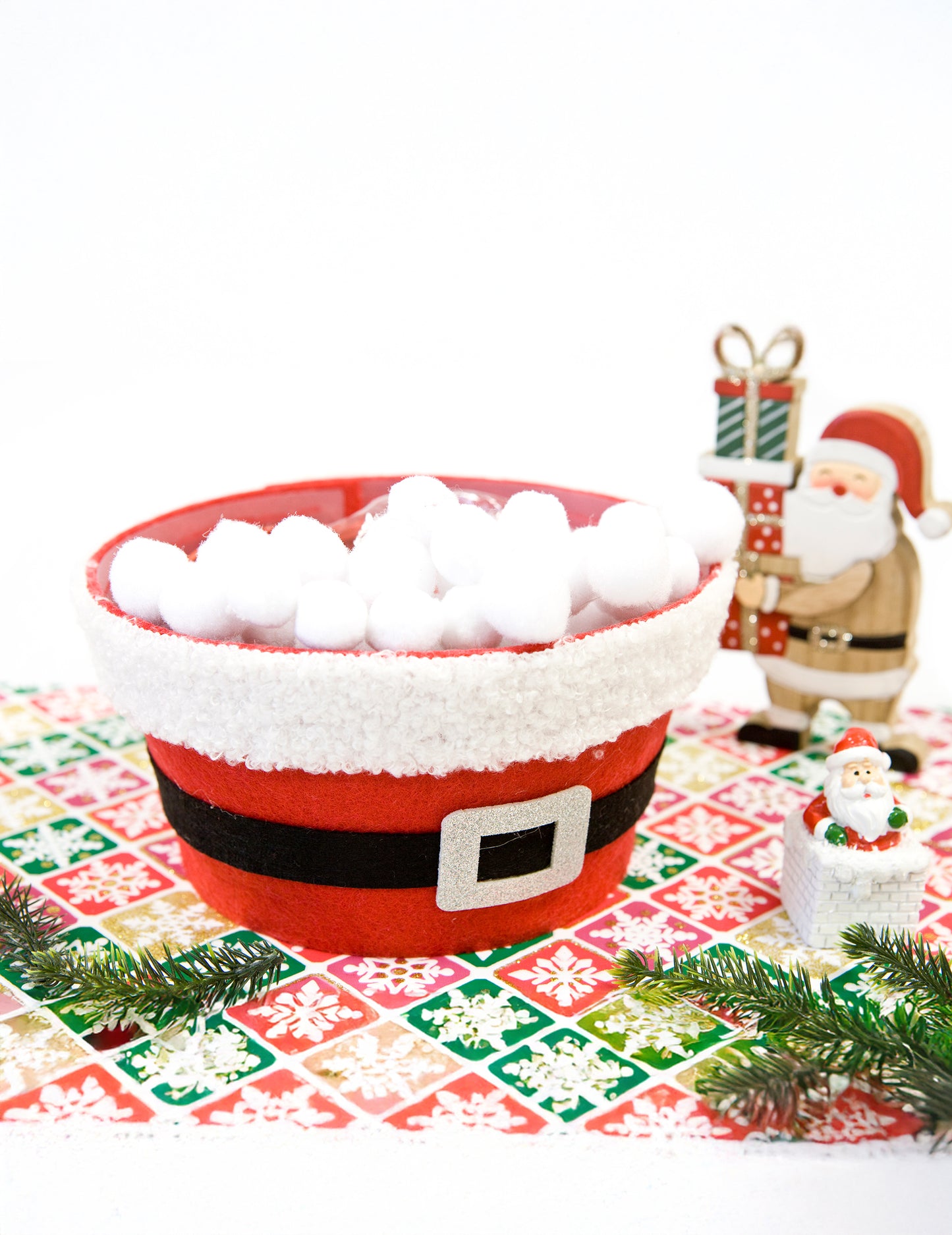 Vánoční košík z červené plsti 9 x 16,5 cm Santa Claus