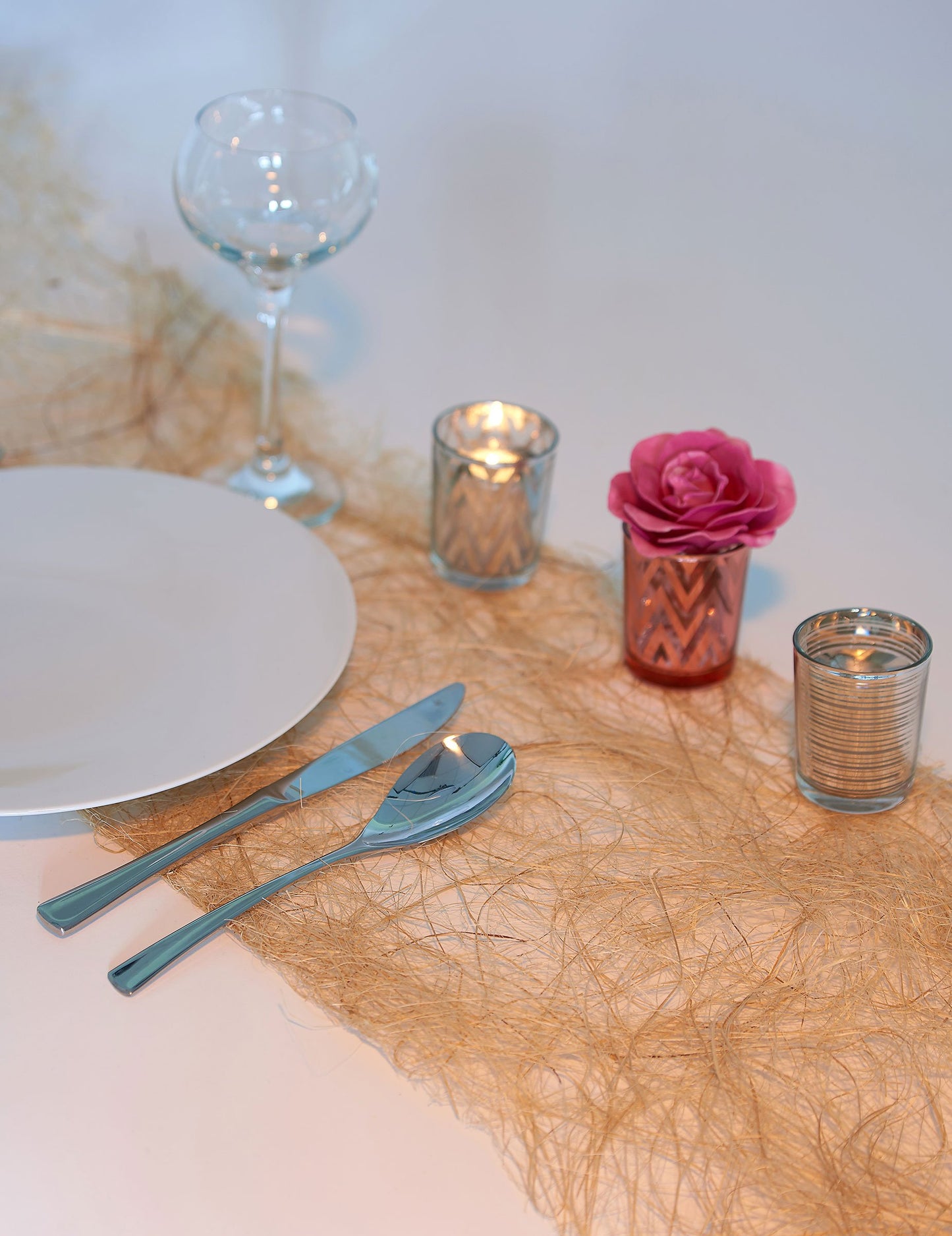 Skleněný svícen se stříbrnými pruhy 7 x 5,5 cm na svíčku 