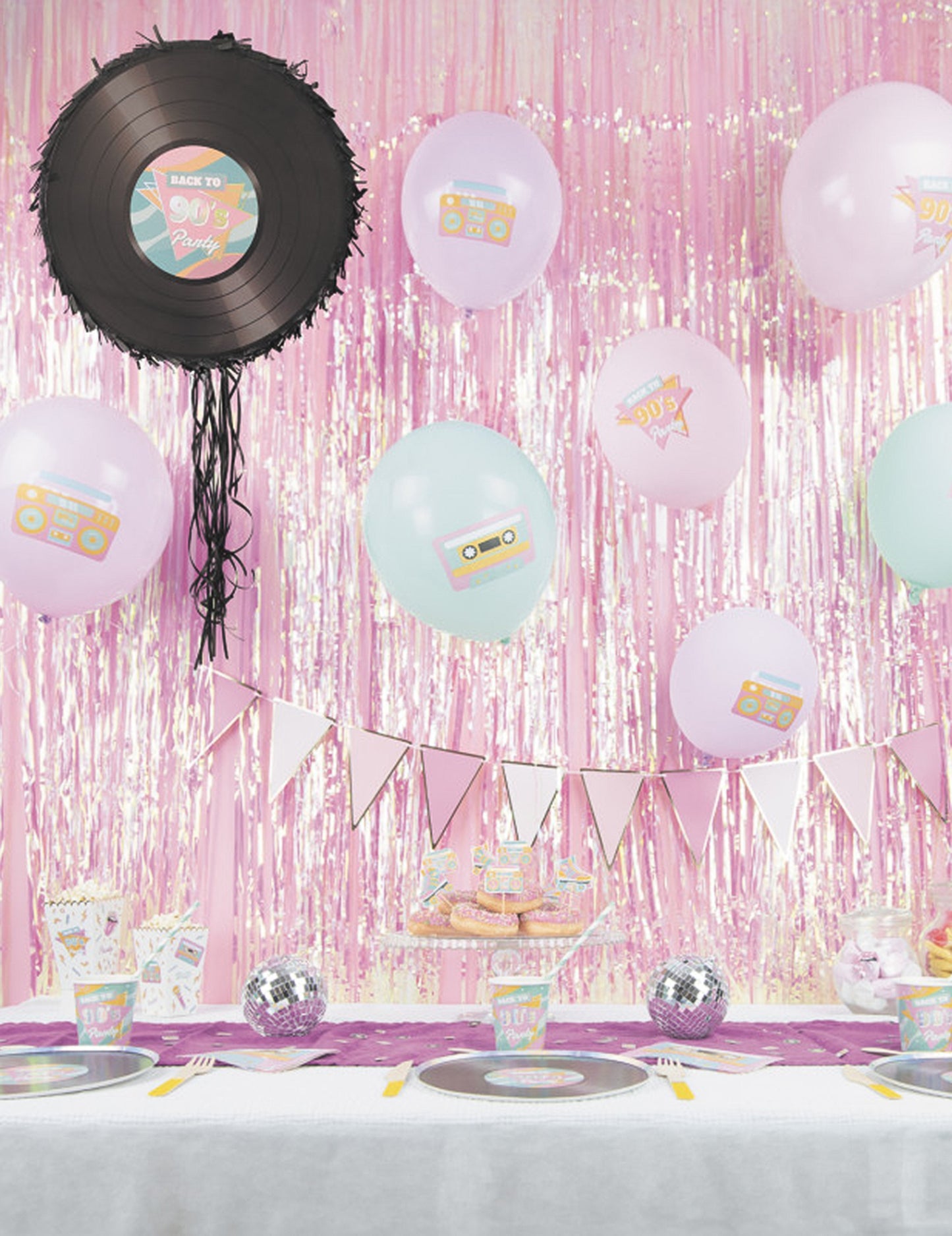 Vinyl Piñata 90. let