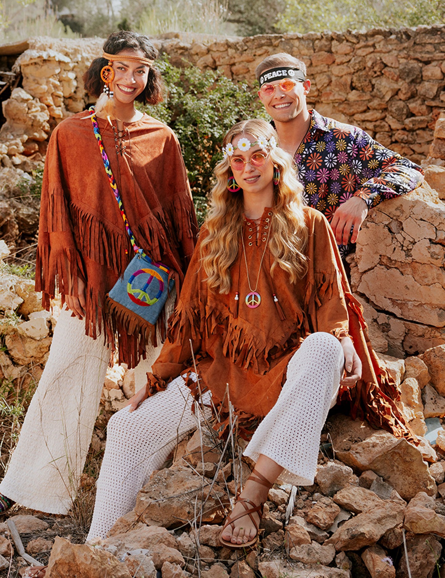 Dámské hnědé pončo s třásněmi v indiánském stylu