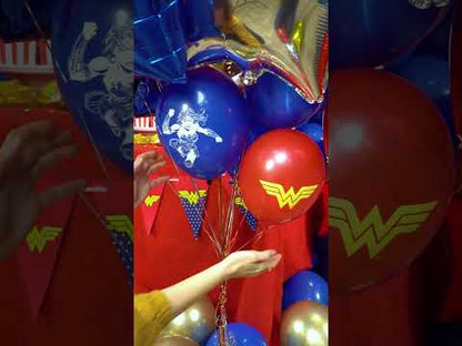 10 latexových balónků Wonder Woman™ 25 x 32 cm