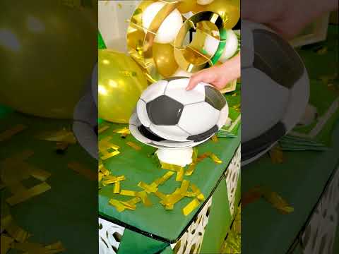 8 assiettes en carton foot 23 cm ballon effet 3d