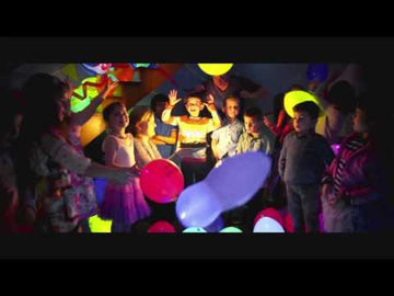 5 bílých LED balónků Illooms