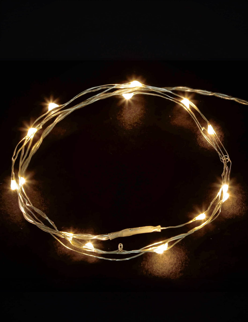 Detail rozsvícených LED teplé bílé světelné záclony pro venkovní použití 90 LED 8 režimů