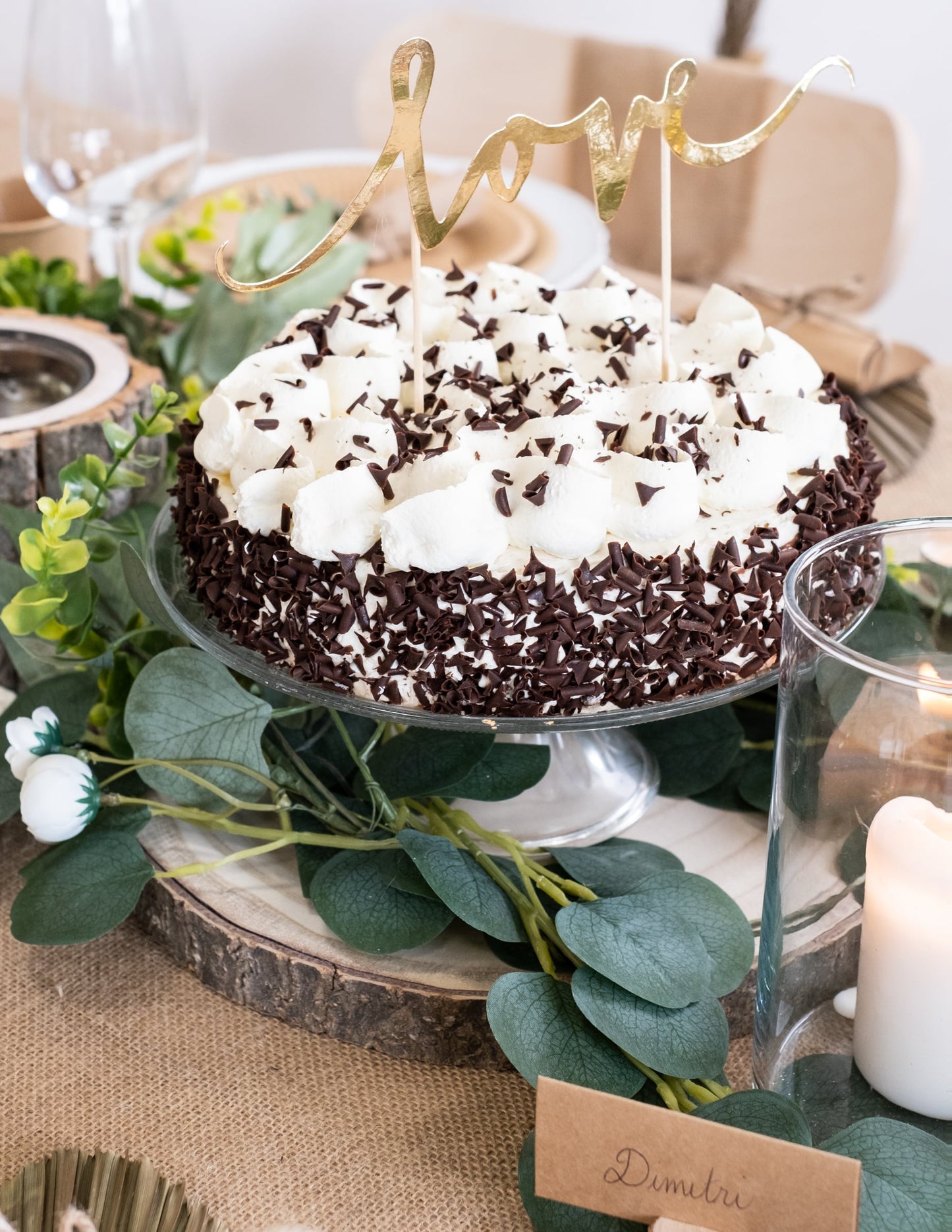 Support à gâteau du rondin de bois naturel pour décoration