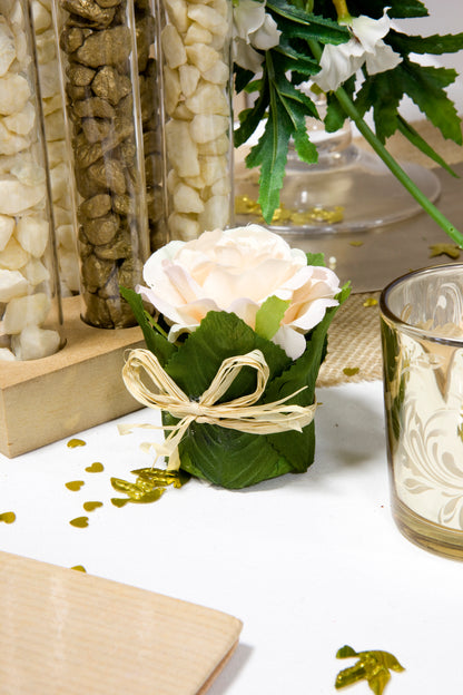 Růže v květináči 8 x 6 listů cm, venkovská výzdoba