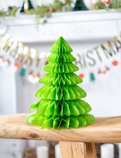 Mise en situation du sapin de Noël en papier pour décoration de fête