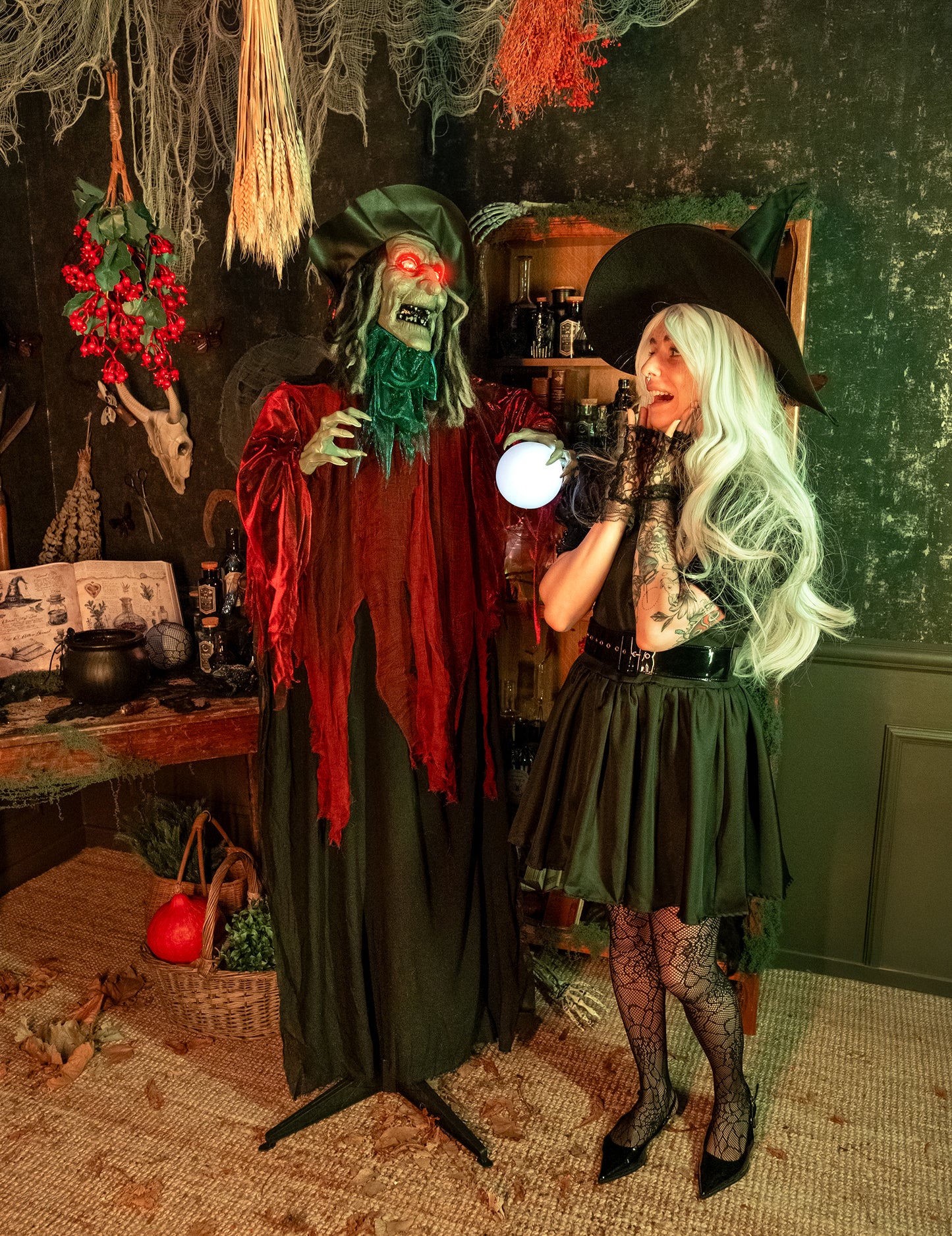 Animovaná zlá čarodějnice - 168 cm