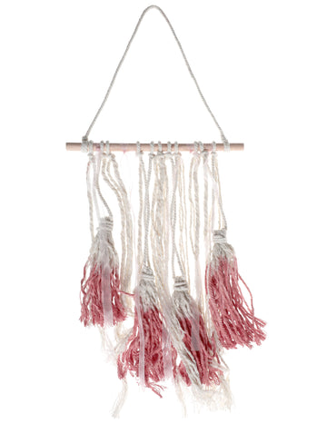 Dřevěný závěs s červenými bambulkami 24 x 50 cm dekorace macramé