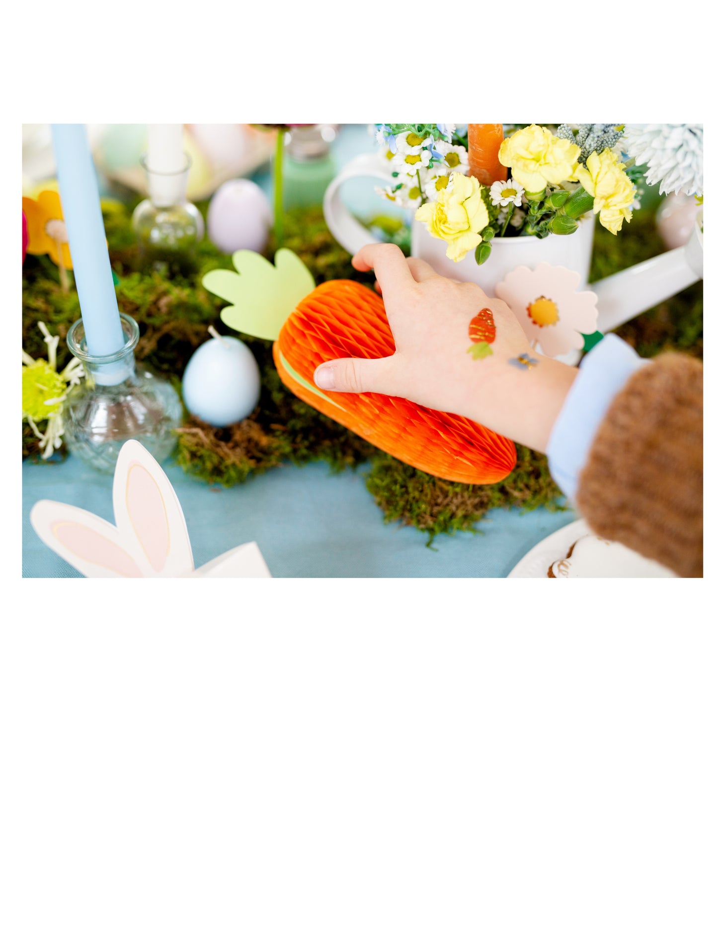 Suspenze z mrkvového voštinového papíru 20 cm na Velikonoce