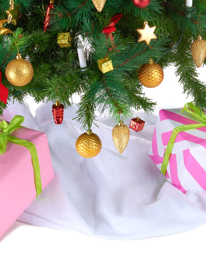 Mise en situation au pied du sapin du tapis de neige Noël