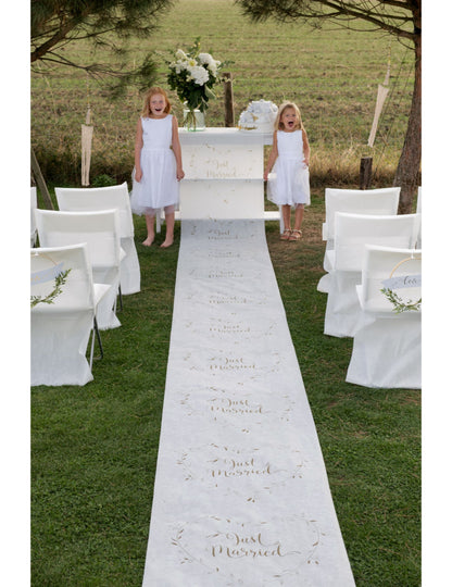 Koberec pro novomanželský obřad v bílé a zlaté barvě 10 m x 75 cm šik svatba