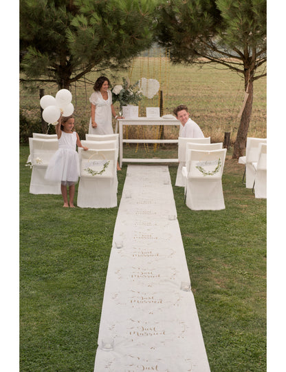 Koberec pro novomanželský obřad v bílé a zlaté barvě 10 m x 75 cm šik svatba