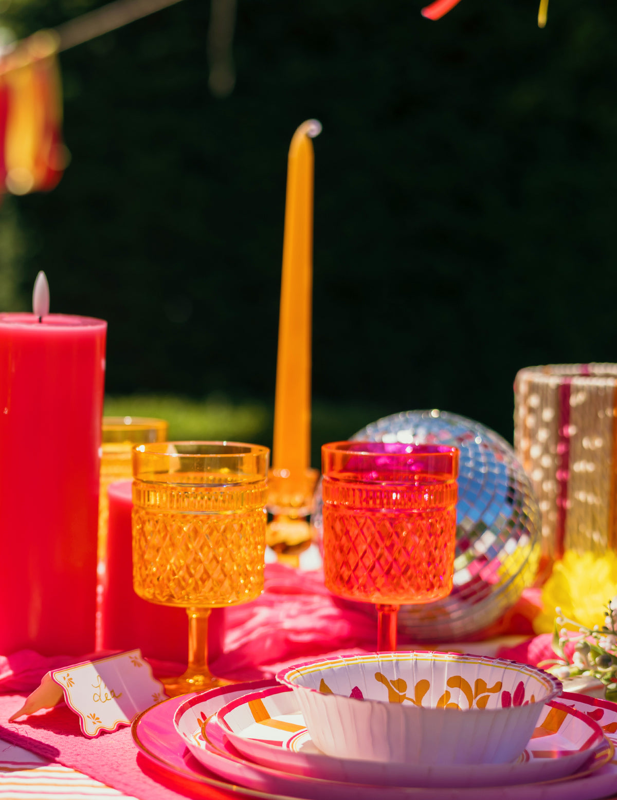 Růžová malinová plastová sklenice na nožce 270 ml