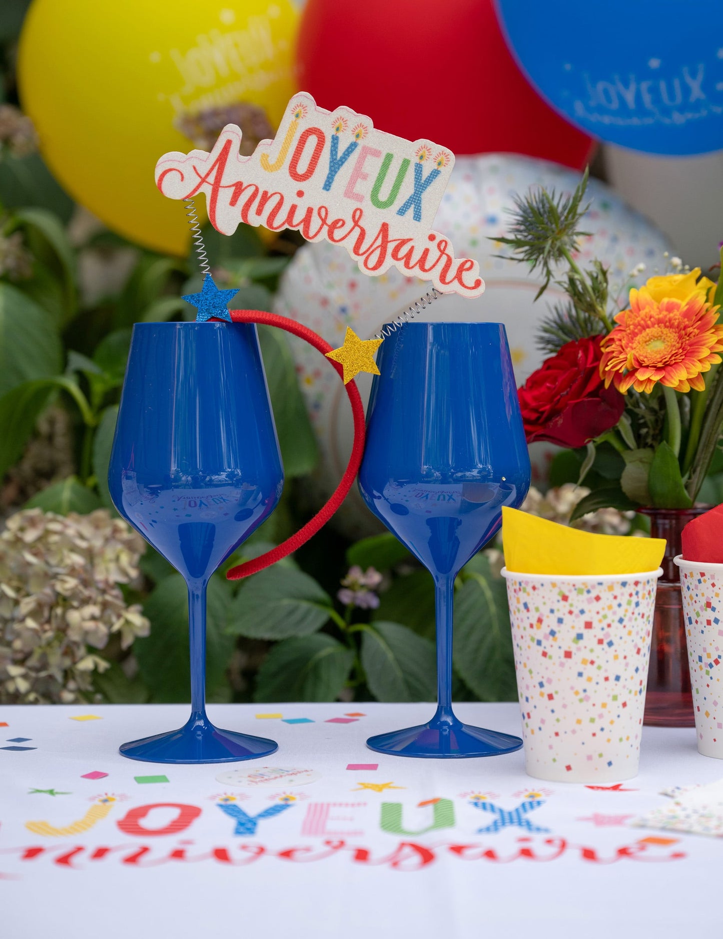 Verre à vin sur pied plastique bleu foncé 47 cl