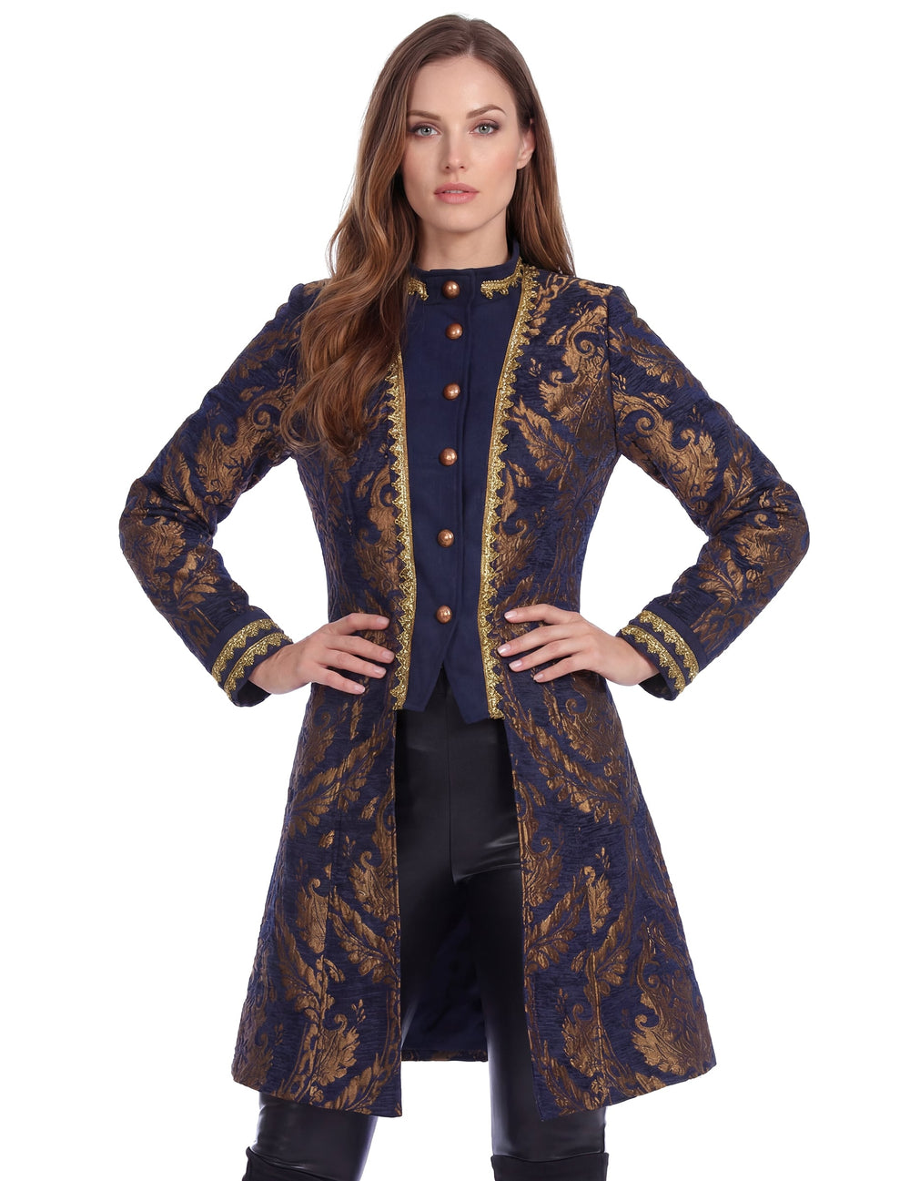 Vue de face de la coupe cintrée de la veste baroque brodée luxe pour femme