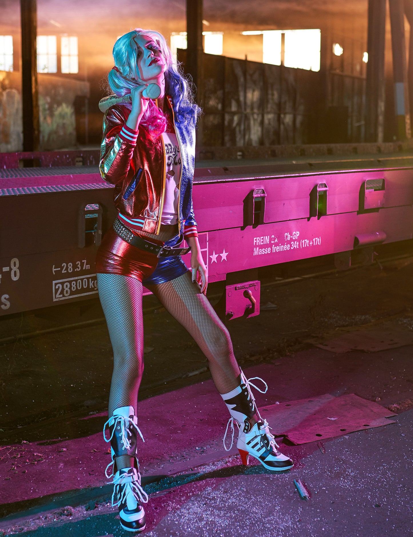 Dámská bunda a integrované tričko Harley Quinn Sebevražedný oddíl